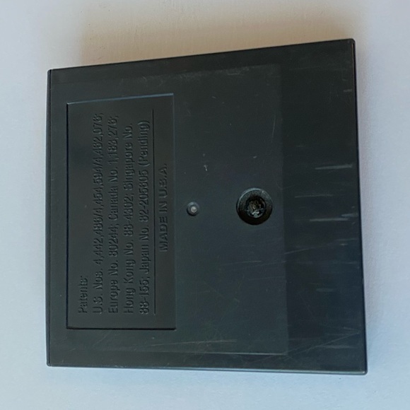 Sonic the Hedgehog: Triple Trouble (Sega Game Gear, 1994) - Picture 2 of 2